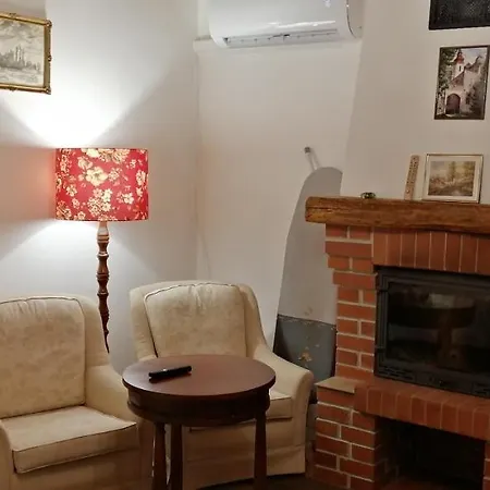 Konukevi Rendeki Vendeghaz, Oenallo Haz Csabrendek