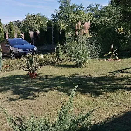 Rendeki Vendeghaz, Oenallo Haz Csabrendek