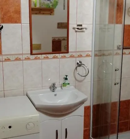 Rendeki Vendeghaz, Oenallo Haz Konukevi Csabrendek