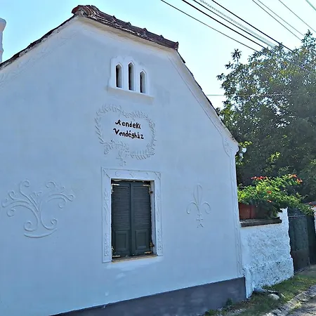Rendeki Vendeghaz, Oenallo Haz Penzion Csabrendek
