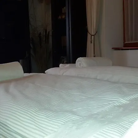 Guest house Rendeki Vendeghaz, Oenallo Haz