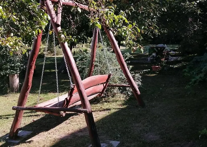 Rendeki Vendeghaz, Oenallo Haz 4* Csabrendek